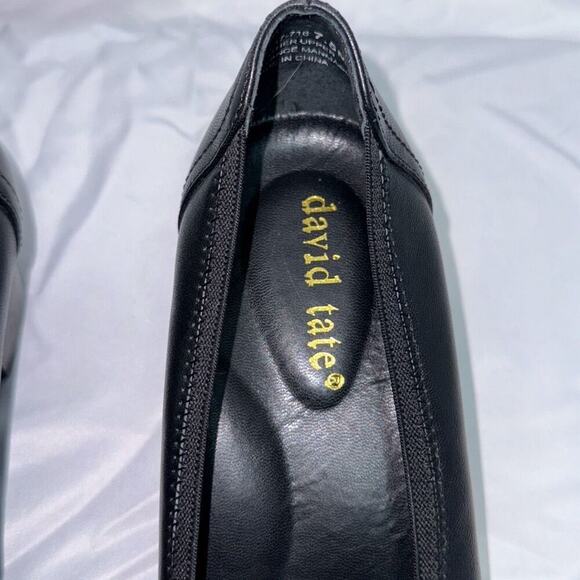 David Tate Black Leather Round Toe Court Heels | Sz 7.5 - Picture 7 of 9